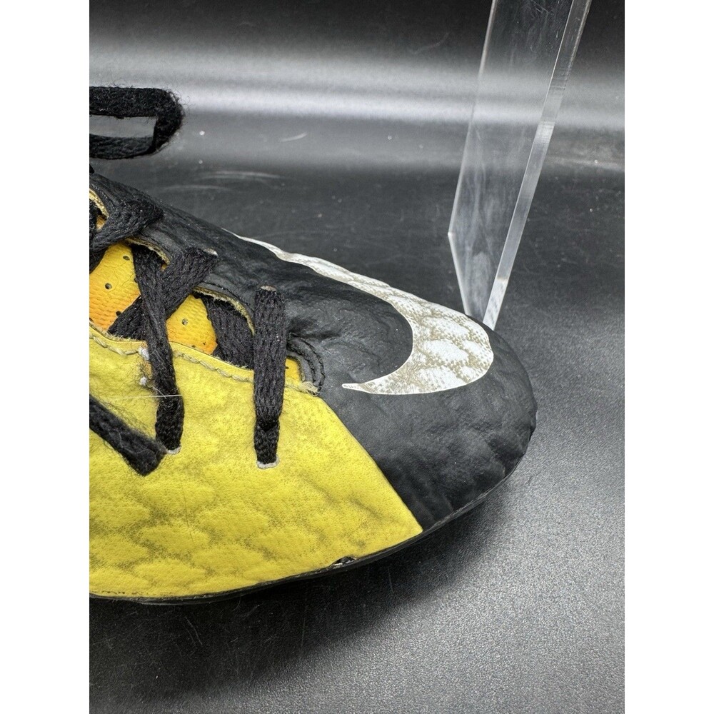 Nike Hypervenom Phelon 3 FG Soccer Cleat Youth Size 2.5Y Black/Yellow GUC - Picture 9 of 9